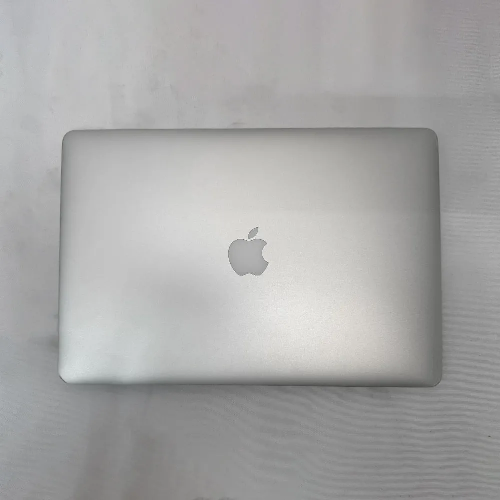 Macbook Pro 15 inch mid 2014 15.4-inch (2880x1800), 2.5 QHZ Intel Core i7, 16GB 1600MHz DDR3L onboard, 500GB SSD, Intel Iris Pro Graphics - Used