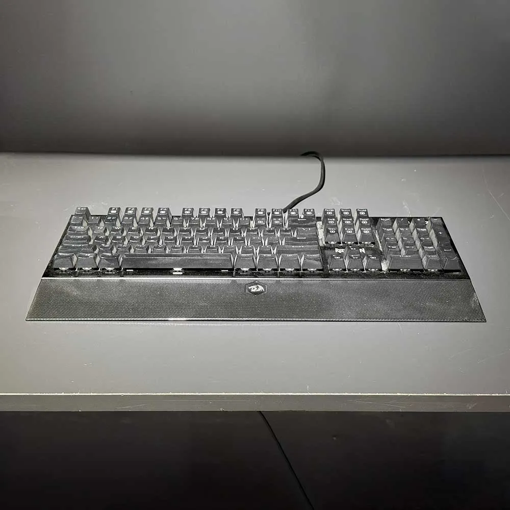 Redragon K569 Aryaman 104 Keys RGB Led Backlit Mechanical Tactile/Quiet Switches Gaming Keyboard with Wrist-Rest - Used