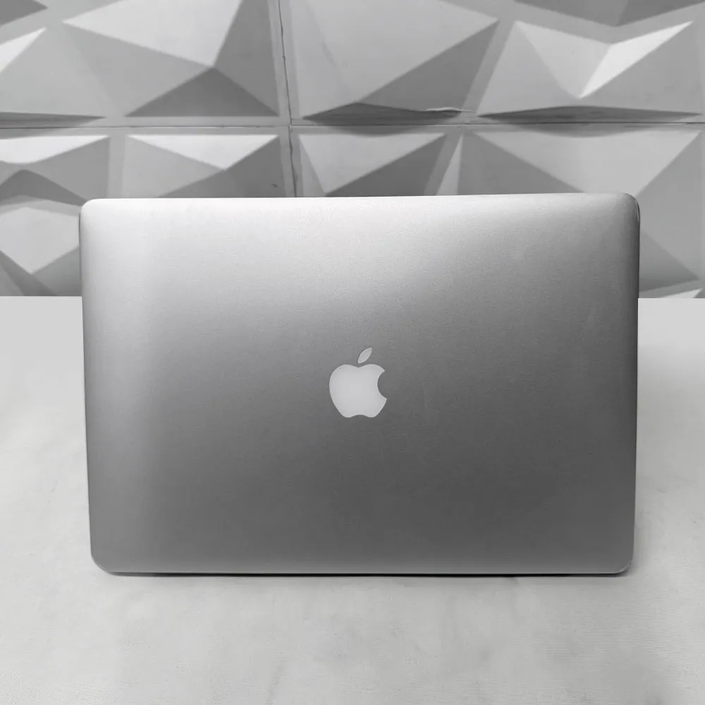 MacBook Pro 15-inch (2880x1800), Mid 2014, Intel Core i7 2.5 GHz, 16GB 1600MHz DDR3, 500GB SSD - USED